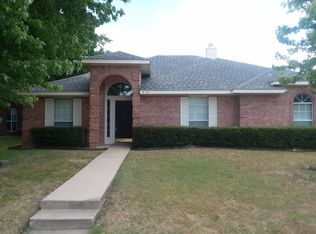 418 Beard Dr, Cedar Hill, TX 75104