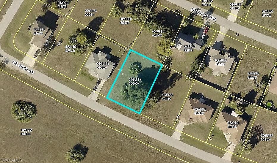 1st image of 2039 NE 20th St