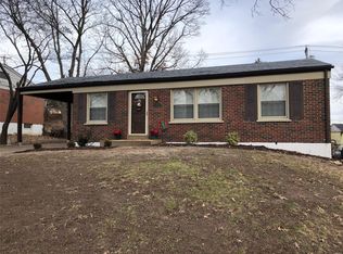 1751 Grafton Dr, Saint Louis, MO 63136