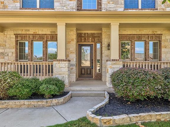 3rd image of 3905 Hidden Harbor Dr