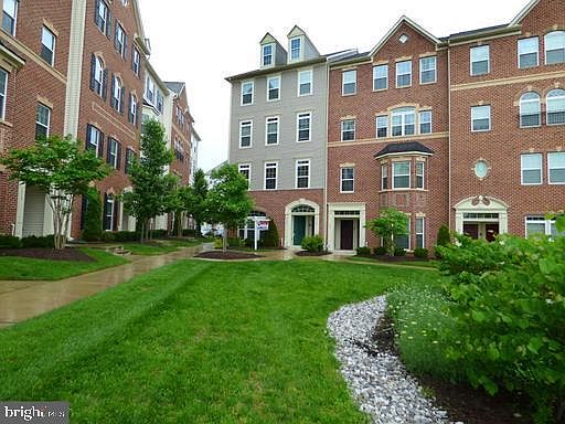1st image of 339 Chessington Dr