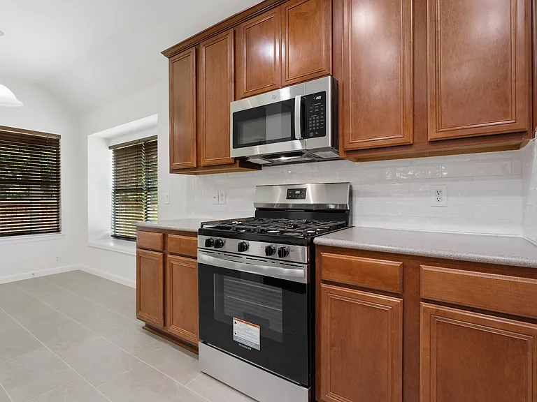 4529 Sheldon Trl — Photo 8