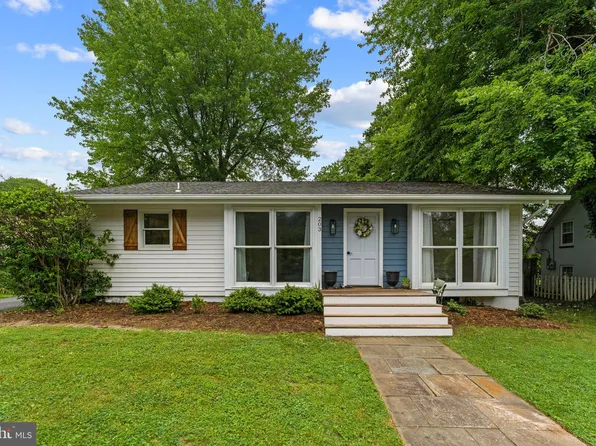 203 Maple St, Middleburg, VA 20117