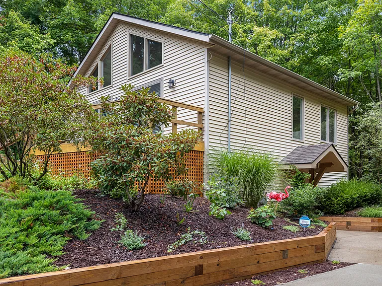 6475 Old Allegan Rd — Photo 6