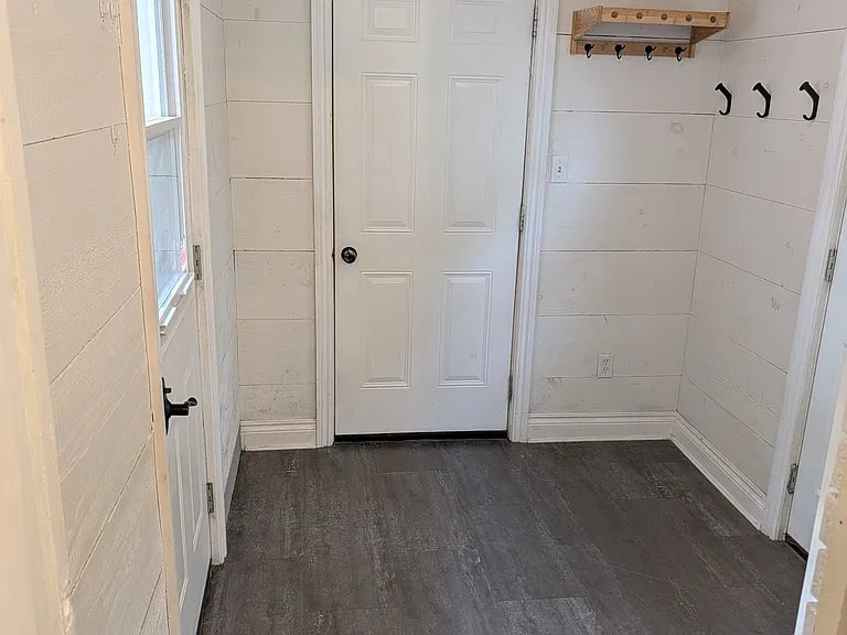 175 Colcleugh Ave — Photo 38