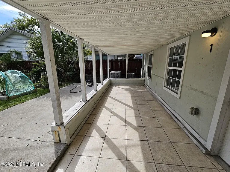 925 Phillips St #1 — Photo 12