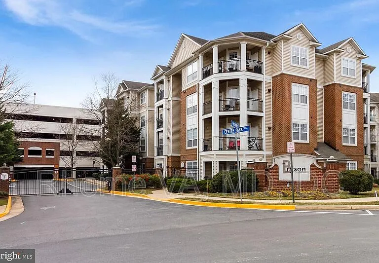 12937 Centre Park Cir #303 — Photo 1