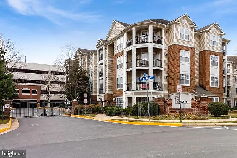 12937 Centre Park Cir #303