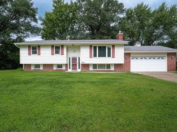 1209 Shore Drive, Menomonie, WI 54751