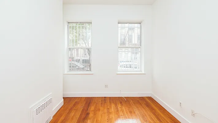 Rented by Nooklyn NYC LLC | media 8