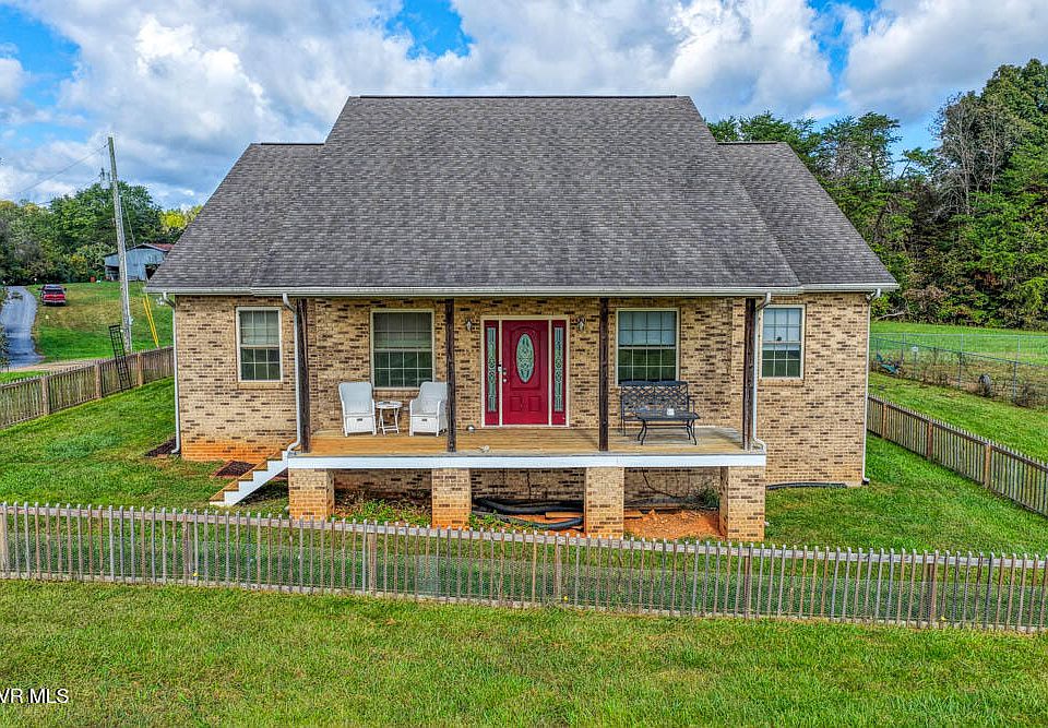 1st image of 317 Handy Ln
