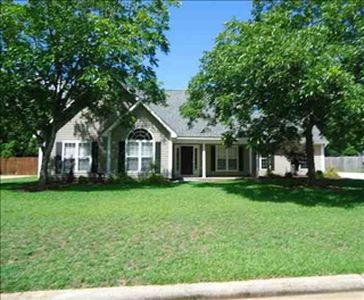 406 Grove Ln, Kathleen, GA, 31047