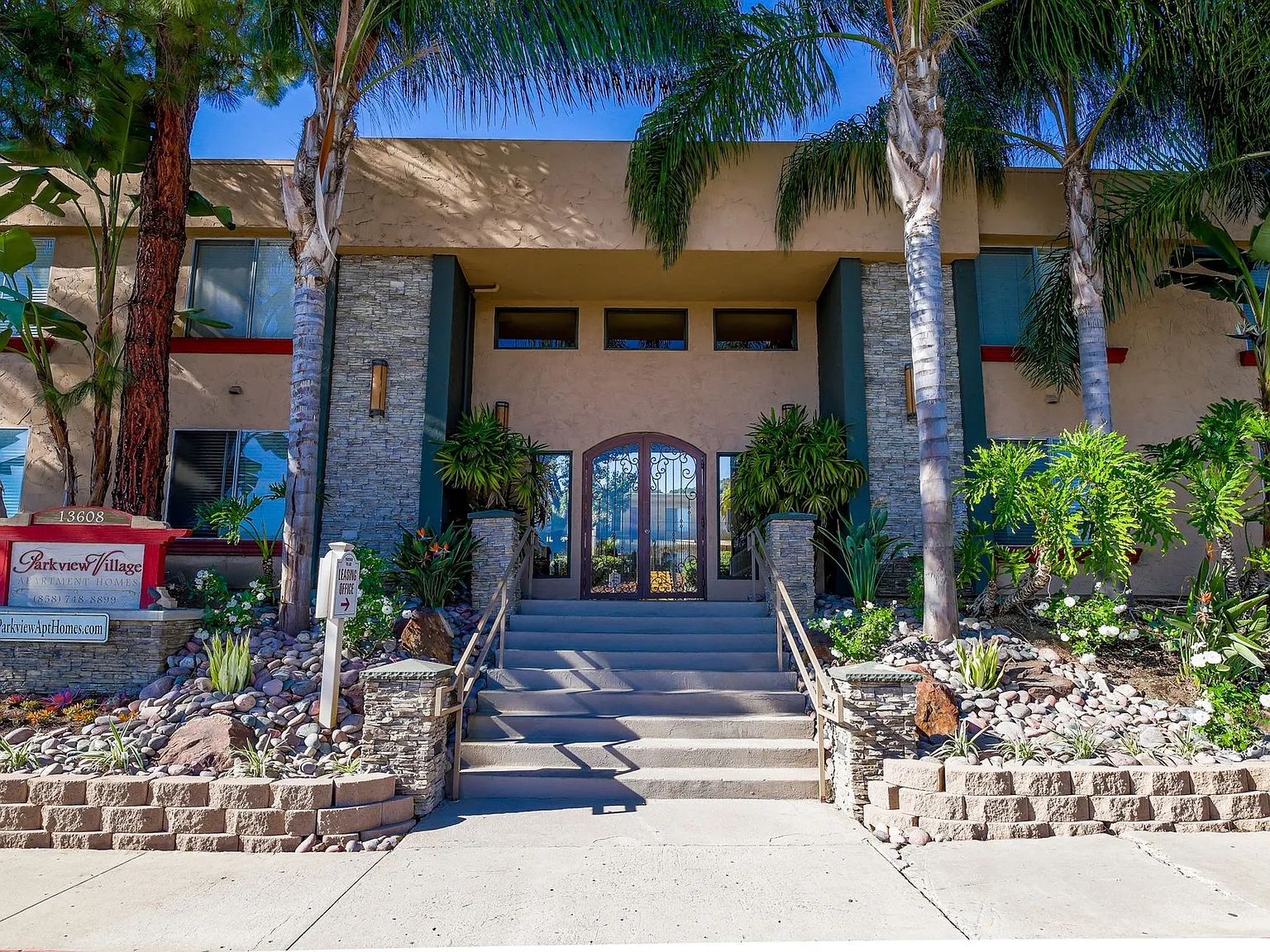 Parkview Poway Apartments — Photo 2