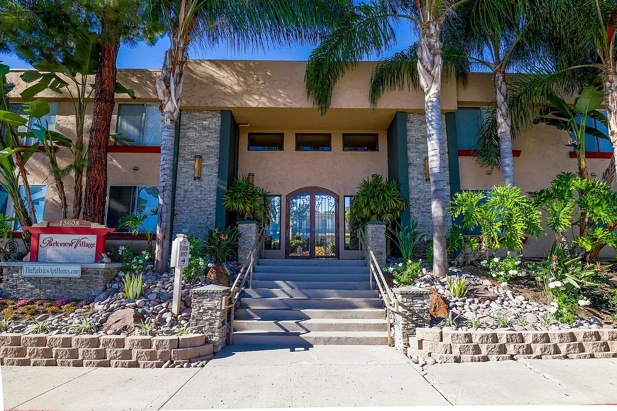 Building Photo - Parkview Poway Apartments