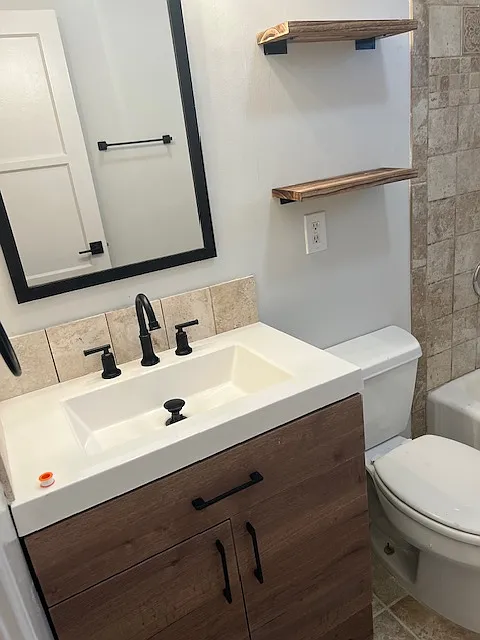2 bed, 800 sqft, $3,750 — Photo 2