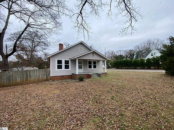 2nd image of 719 Chestnut St