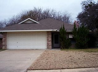 600 Travis St, Ennis, TX 75119