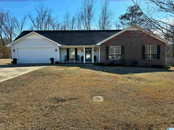 208 Pebble Creek Dr, Jacksonville, AL 36265