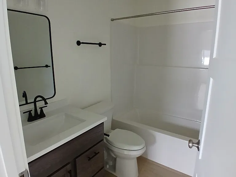 1801 Pacific Ave N #5 — Photo 5