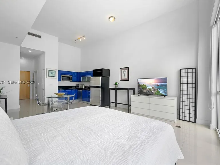 253 NE 2nd St #231 — Photo 4