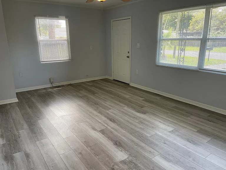 3512 E 12th Ave — Photo 6