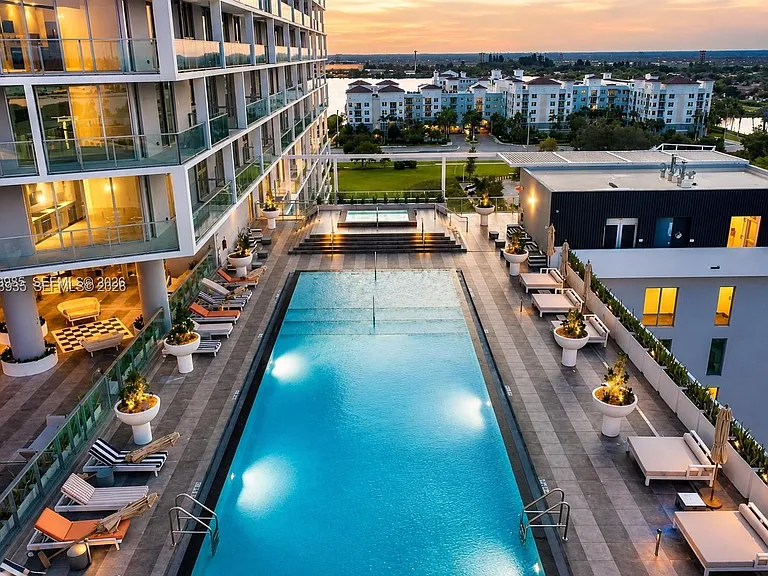 2000 Metropica Way #1408 — Photo 3