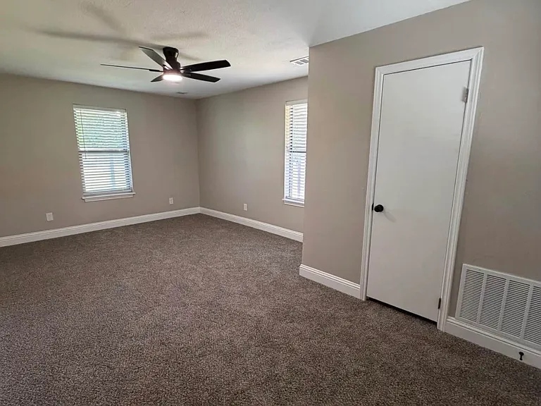 152 Riverboat Dr — Photo 14