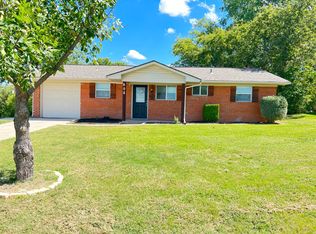 608 Overlook Dr, Midlothian, TX 76065