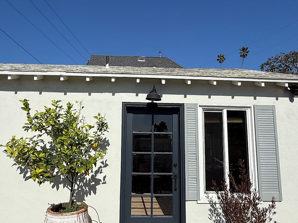 1st image of 206 Entrada Dr