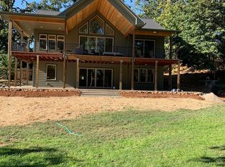 33906 Row River Rd, Cottage Grove, OR 97424