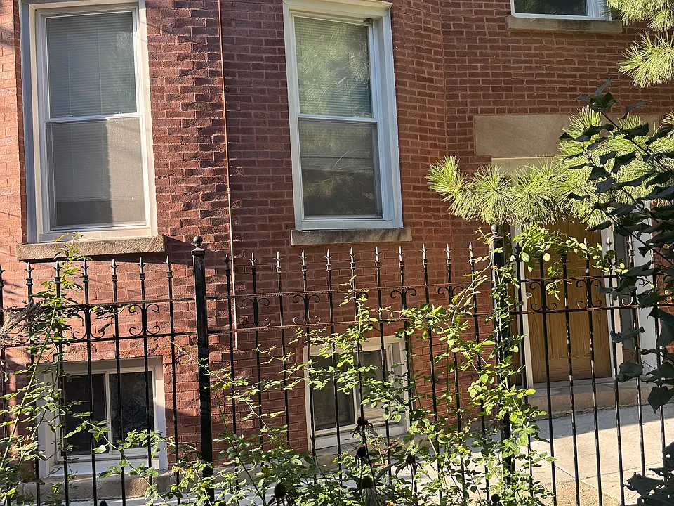3228 W Fullerton Ave #1FRB