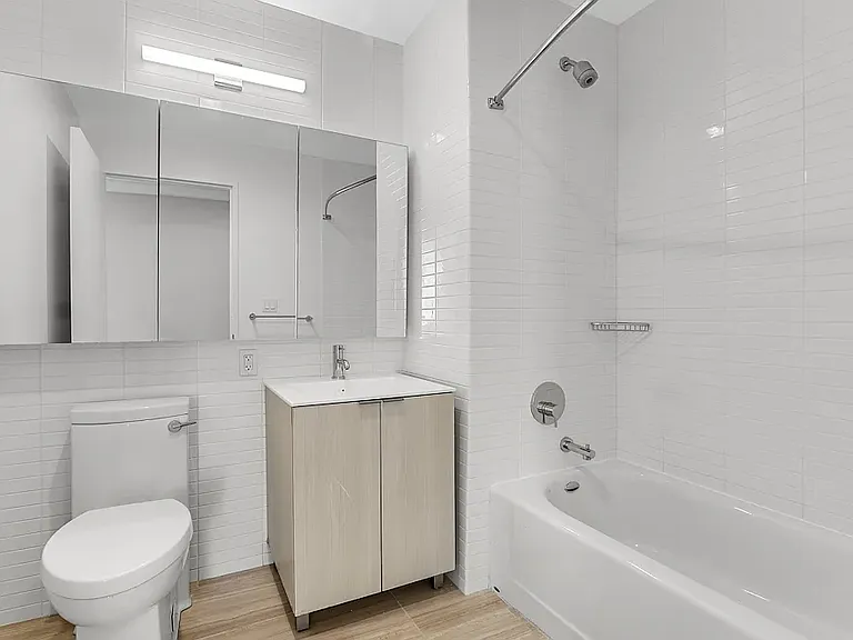 2922 Northern Blvd #3704 — Photo 8