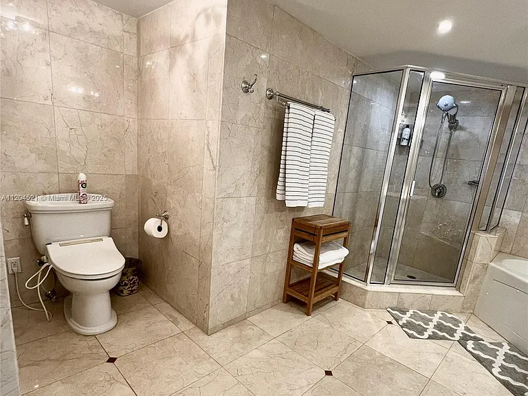 16699 Collins Ave #2704 — Photo 15