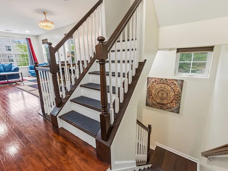 302 Rotando Way — Photo 13