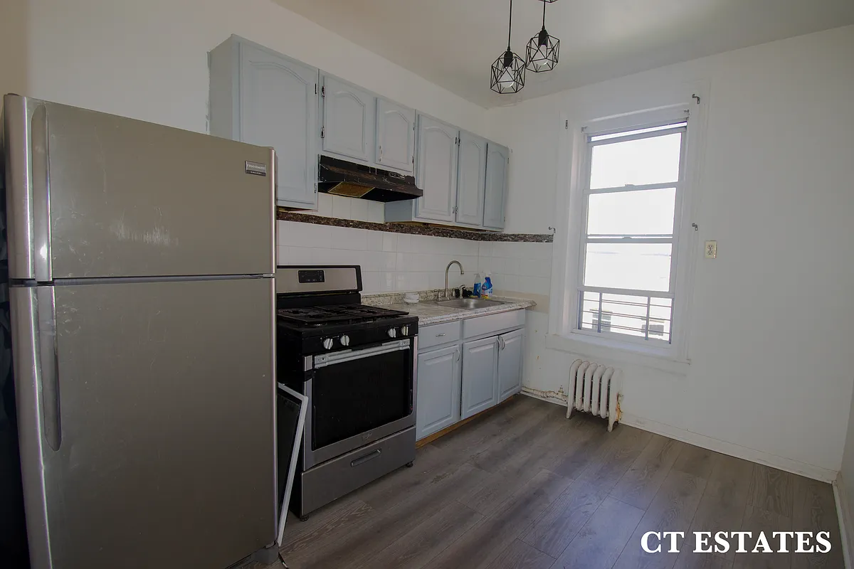 407 East 96th Street 2R