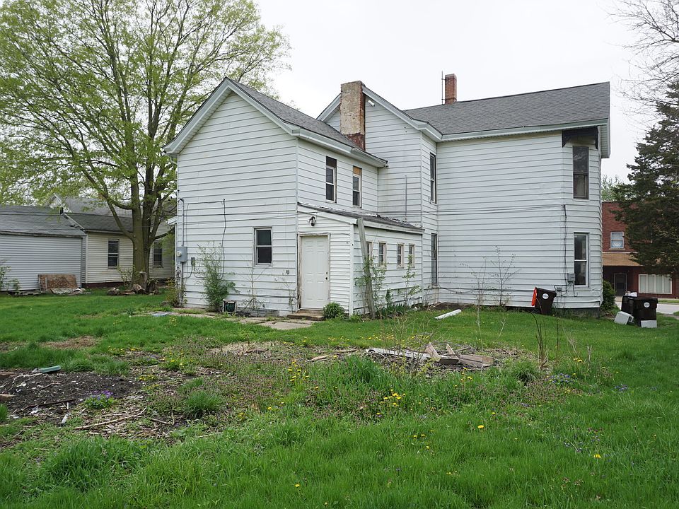 2nd image of 408 E Washington St
