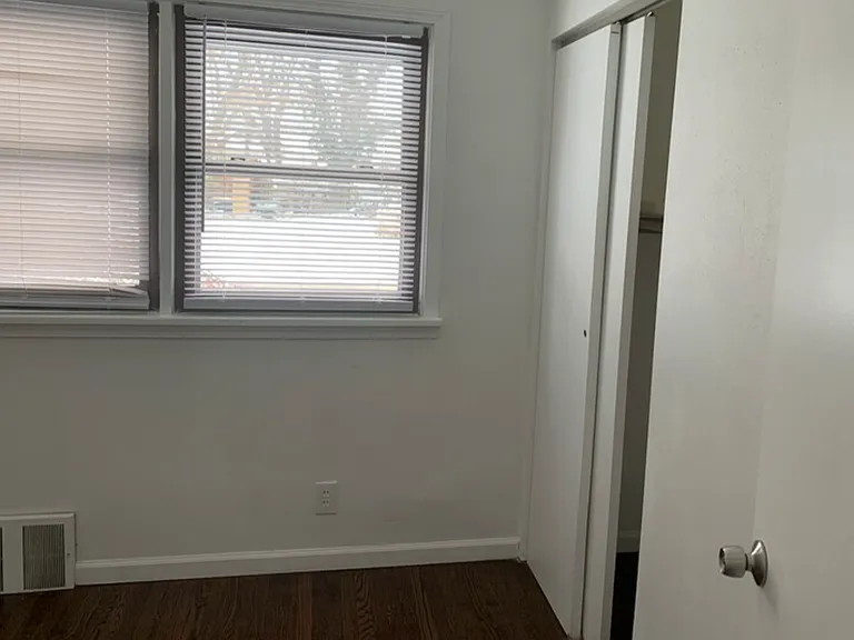 9001 Kickapoo Dr — Photo 6