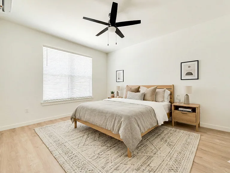 B12 Apartments — Photo 36