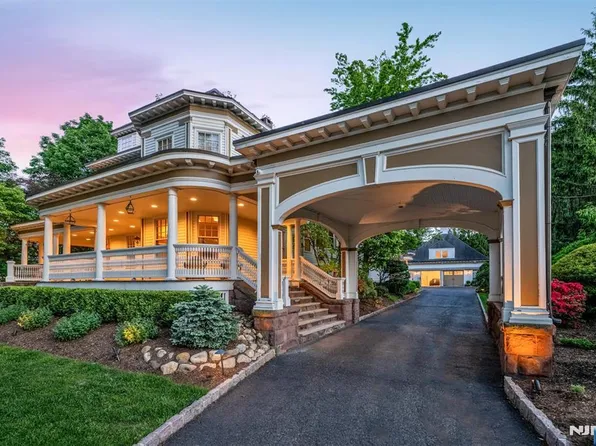640 E Ridgewood Ave, Ridgewood, NJ 07450