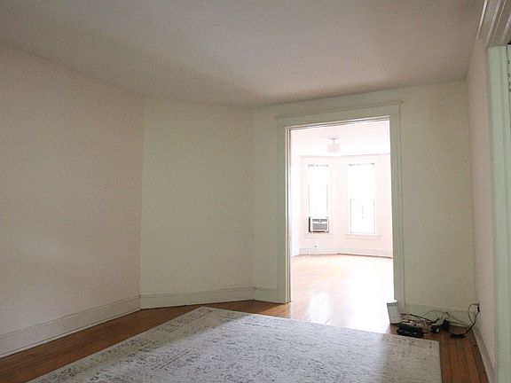 5th image of 148 Adams St NW