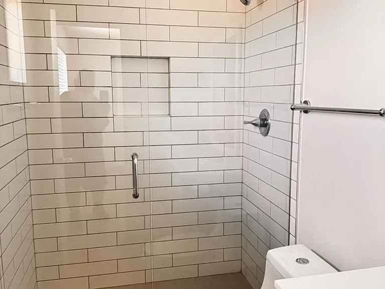 133 E Del Rio Dr — Photo 11