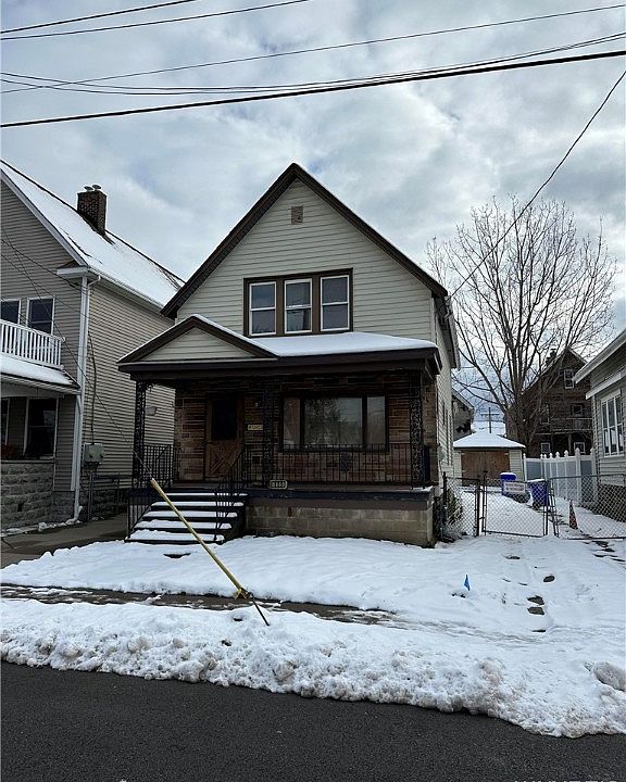 1st image of 111 Duerstein St
