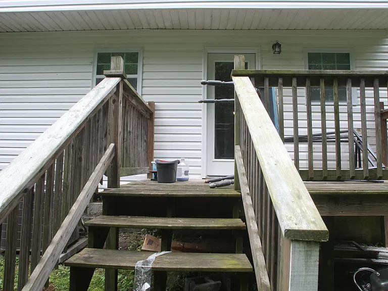 352 Longwood St — Photo 26
