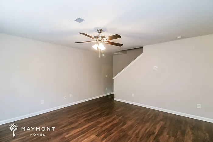 120 Betty Ann Ln — Photo 4