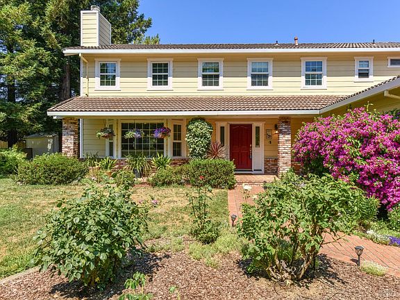 2nd image of 3204 Twin Oaks Drive