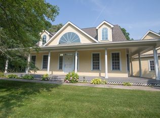 1903 Emmett Ct, Valparaiso, IN 46385