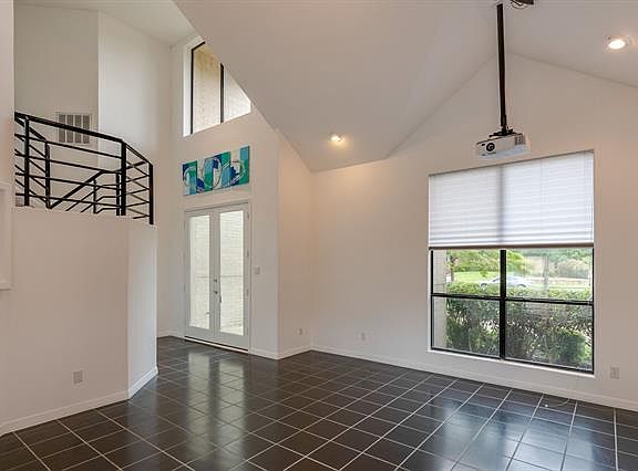 3rd image of 6611 Meade Dr