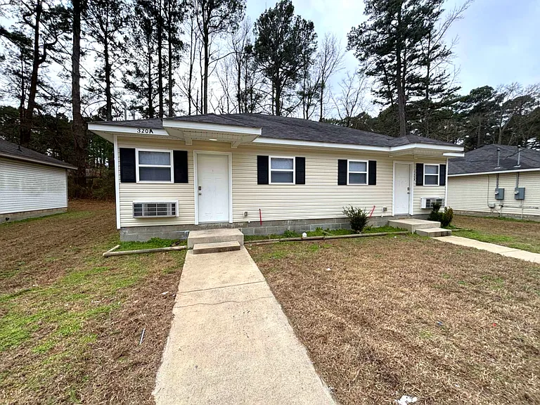 320 Clint Rd #A — Photo 1