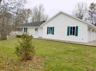 20508 N Edgewater Ct, Marshall, IL 62441