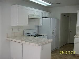 5th image of 4025 Castle Cove Dr